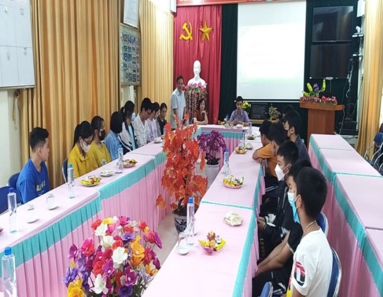 CÁC HOẠT ĐỘNG CHUYÊN MÔN VIỆC DẠY THỰC NGHIỆM CÁC MÔN LỚP 6, BỒI DƯỠNG HỌC SINH GIỎI...VÀ CÁC HOẠT ĐÔNG KHÁC.