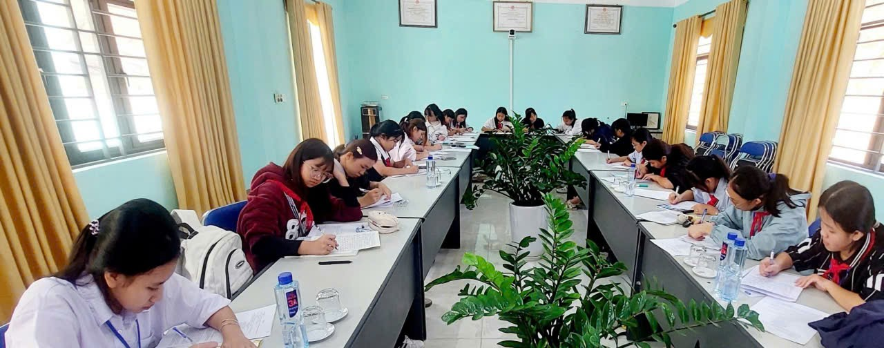 THÀNH TÍCH RỰC RỠ TẠI KỲ THI HSG CẤP TỈNH NĂM HỌC 2025-2026